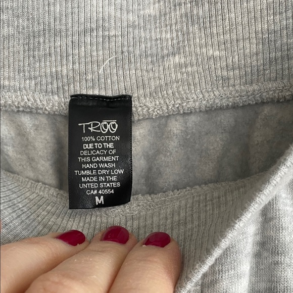 Gray Sequin Heart Joggers with Silver Heart Accents Medium TROO - Picture 5 of 7